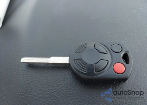 2014 Ford Focus S из США, поврежденный, VIN 1FADP3E22EL393164